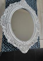 Spiegel met vervaardigd witte omlijsting, Ophalen, Minder dan 50 cm, Zo goed als nieuw, Minder dan 100 cm