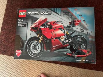 Lego 42107 Ducati Panigale NIEUW beschikbaar voor biedingen