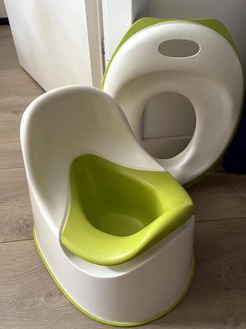 Potje en wc-bril verkleiner beschikbaar voor biedingen