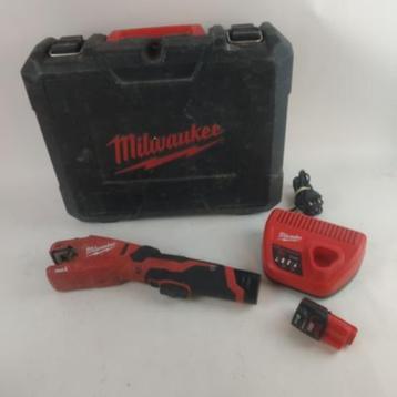 Milwaukee M12 PCSS Pijpsnijder + 2x accu + lader || €199.99! beschikbaar voor biedingen
