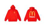 Palace x McDonald's Hoodie Rood - Maat L - Nieuw!, Ophalen of Verzenden, Nieuw, Maat 52/54 (L), Rood