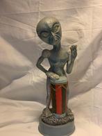 Alien met trommel, Ophalen, Zo goed als nieuw