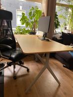 Bamboe houten tafel/bureau in goede staat, Huis en Inrichting, Bureaus, Ophalen, Zo goed als nieuw