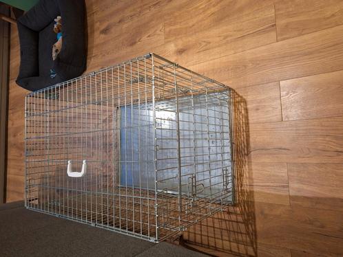 Bench voor hond nog in goede staat, Dieren en Toebehoren, Hondenbenches, Gebruikt, Ophalen