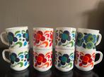 8 Knorr arcopal mokken met bloemen, Huis en Inrichting, Keuken | Servies, Ophalen of Verzenden, Overige stijlen, Kop(pen) en/of Schotel(s)