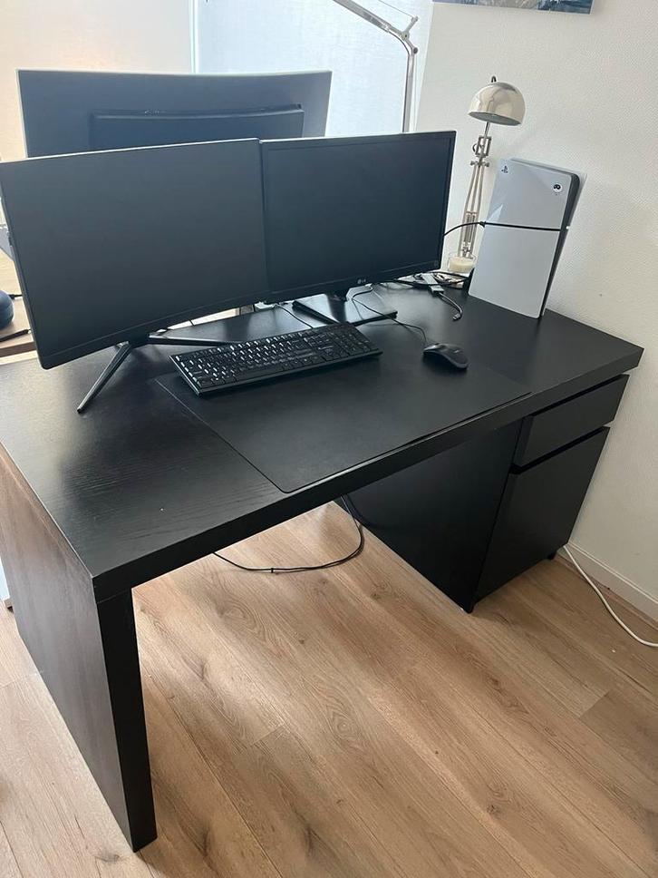IKEA Malm bureau - Zwart, Huis en Inrichting, Bureaus, Gebruikt, Bureau, Ophalen