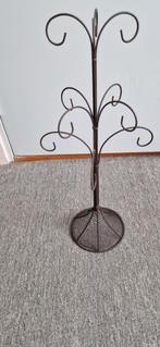 Standaard voor kerstballen, Ophalen