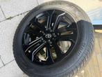 winterbanden Toyota rav 4 nieuw model, Auto-onderdelen, Banden en Velgen, 18 inch, Gebruikt, Banden en Velgen, Terreinwagen