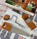 Vintage Bar-set Barset kurkentrekker zaag cheese wine rasp, Antiek en Kunst, Antiek | Keukenbenodigdheden, Ophalen of Verzenden