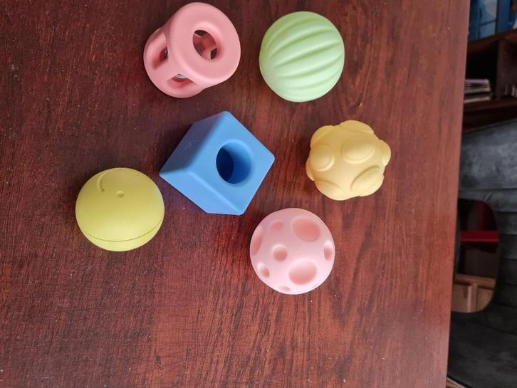 Sensorisch speelballetjes, Kinderen en Baby's, Speelgoed | Educatief en Creatief, Zo goed als nieuw, Met geluid, Ophalen of Verzenden