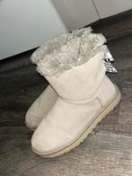 Ugg beige laarzen met luipaard strikjes, maat 39, Kleding | Dames, Ophalen of Verzenden, Zo goed als nieuw, Beige, Hoge laarzen