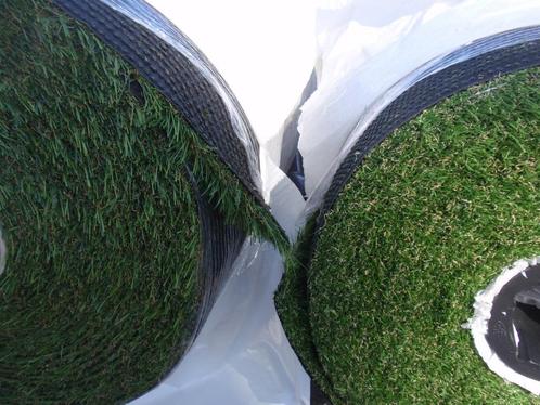 Nieuw kunstgras met mosdraad 35 mm hoog rol 4 meter breed, Tuin en Terras, Gras en Kunstgras, Nieuw, Kunstgras, 20 m² of meer