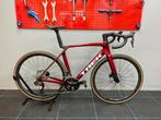 Trek Madone SL6  mt M/L CRIMSON SHOWMODEL, Fietsen en Brommers, Fietsen | Racefietsen, 28 inch, Carbon, Heren, Nieuw