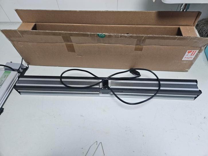 Marshydro sp6500 Full Spectrum 650W, Tuin en Terras, Kweekspullen, Zo goed als nieuw, Kweeklamp, Ophalen of Verzenden