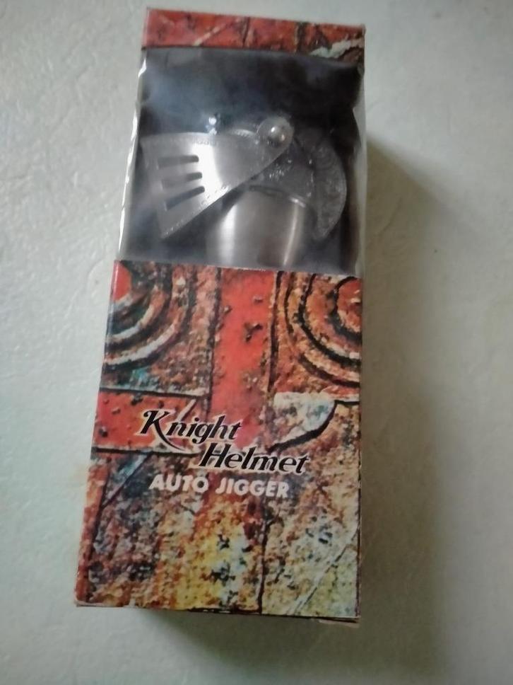 Vintage Knight Helmet auto jigger, Verzamelen, Wijnen, Zo goed als nieuw, Overige typen, Frankrijk, Ophalen of Verzenden