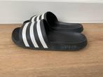 Adidas slipper, Kinderen en Baby's, Kinderkleding | Schoenen en Sokken, Ophalen, Adidas, Jongen of Meisje, Overige typen