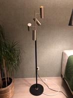 Staande lamp, Huis en Inrichting, Lampen | Vloerlampen, Ophalen, Zo goed als nieuw, Metaal, Modern