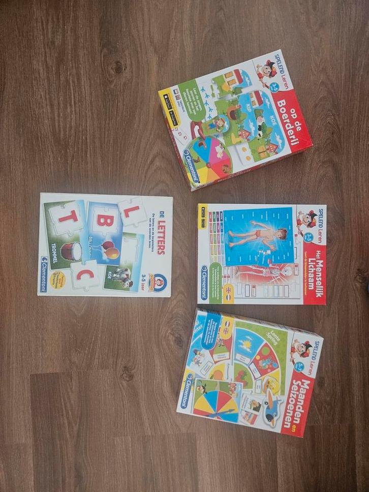 Op de Boerderij, Maanden en Seizoenen, Het Menselijk Lichaam, Boeken, Tijdschriften en Kranten, Zo goed als nieuw, Ophalen of Verzenden