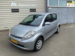 Daihatsu Sirion 2 1.0-12V Trend APK TOT 04-2026, Voorwielaandrijving, Stof, Gebruikt, 750 kg