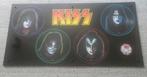 Prachtige, grote display met 4x KISS vinyl + backstage pas, Ophalen, Zo goed als nieuw, Poster, Artwork of Schilderij
