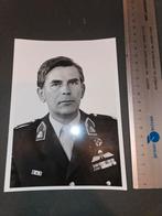 Foto Generaal Huyts met Korea Onderscheidingen, Ophalen of Verzenden