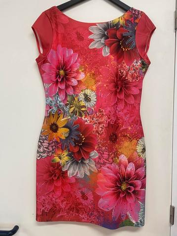 Desigual jurkje maat XL (42) Bloemenprint Rood/Roze beschikbaar voor biedingen