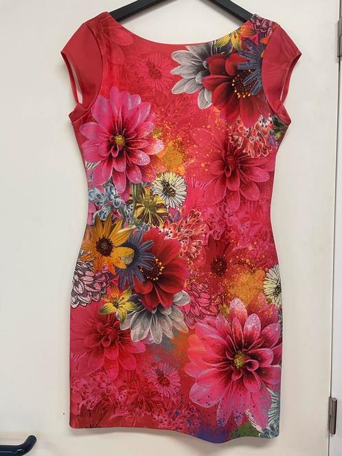 Desigual jurkje maat XL (42) Bloemenprint Rood/Roze, Kleding | Dames, Jurken, Zo goed als nieuw, Maat 42/44 (L), Rood, Boven de knie