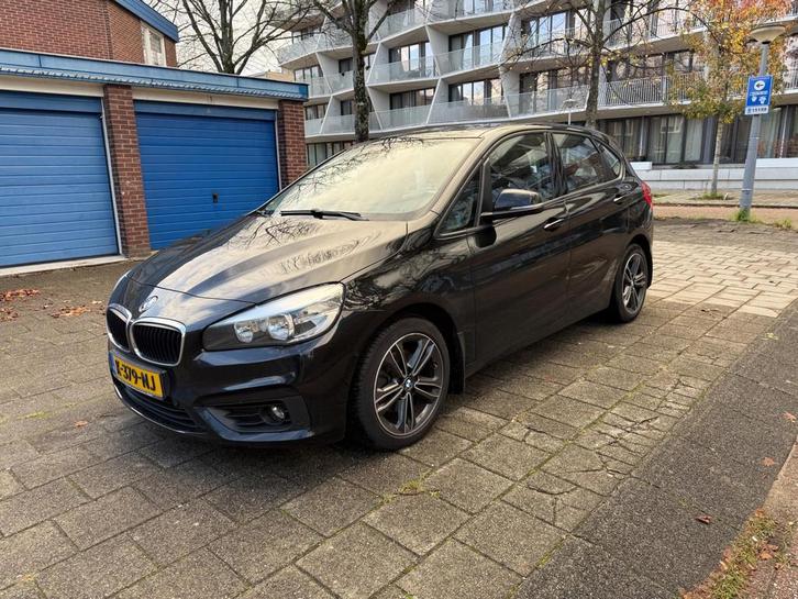 BMW 2-serie Active Tourer 216d Centennial High Executive Eur, Auto's, BMW, Bedrijf, Te koop, 2-Serie Active Tourer, ABS, Airbags