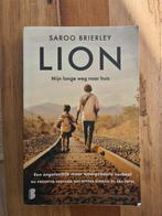 Lion - Saroo Brierley: Mijn lange weg naar huis, Ophalen of Verzenden, Zo goed als nieuw, Saroo Brierley, Film, Tv en Media