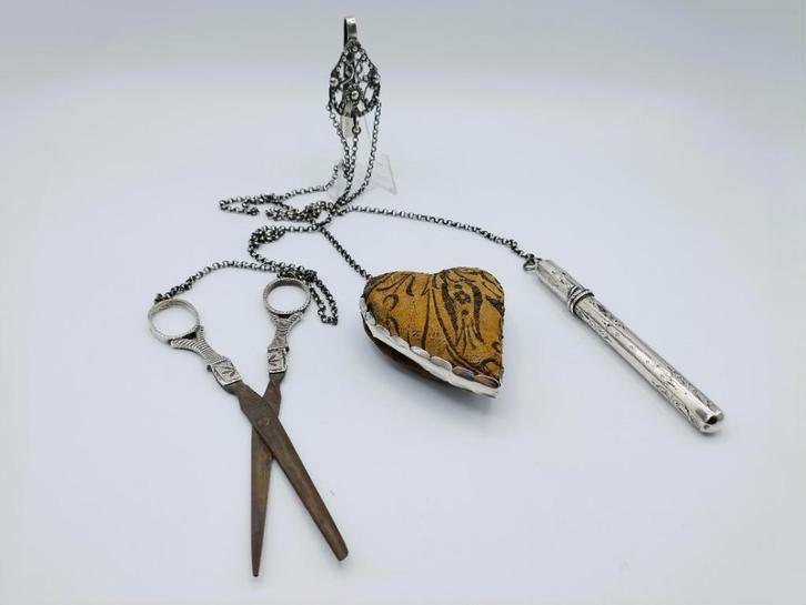 Zilveren chatelaine, L. van Gelderen, Schoonhoven, 1870, Antiek en Kunst, Antiek | Goud en Zilver, Zilver, Verzenden