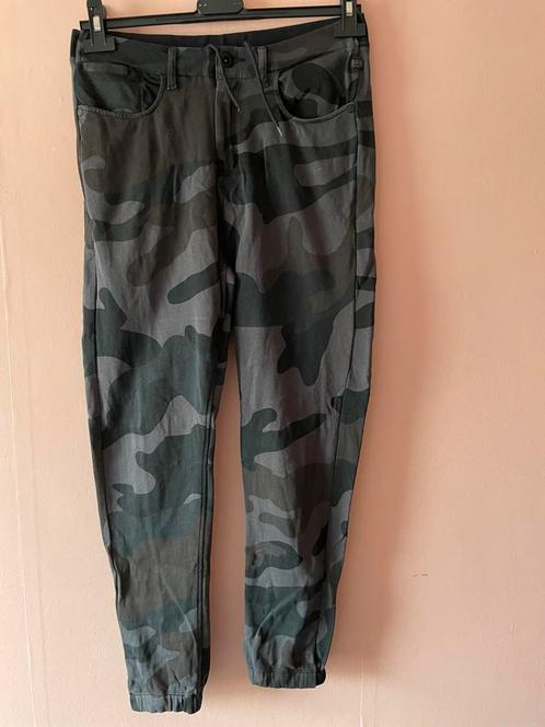 G-Star grijze camouflage jogging broek maat 34/36, Kleding | Dames, Broeken en Pantalons, Zo goed als nieuw, Maat 34 (XS) of kleiner