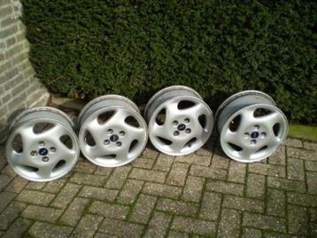 4 Velgen voor een Fiat Punto o.a. R 14. 70-165. beschikbaar voor biedingen
