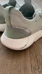 Nike Free Flyknit - Groen - Maat 40, Ophalen of Verzenden, Zo goed als nieuw, Groen, Sneakers of Gympen