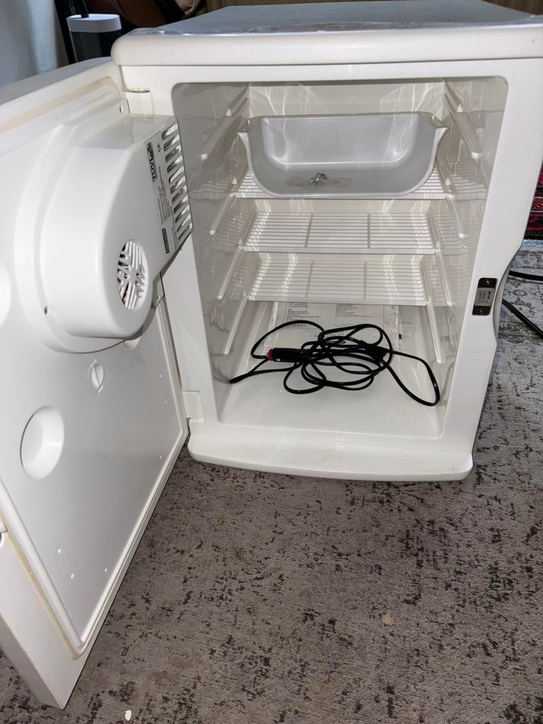Koelbox / Warmhoudbox voor Auto, Camping, Bus, Ophalen, Zo goed als nieuw, Koelbox, Elektrisch