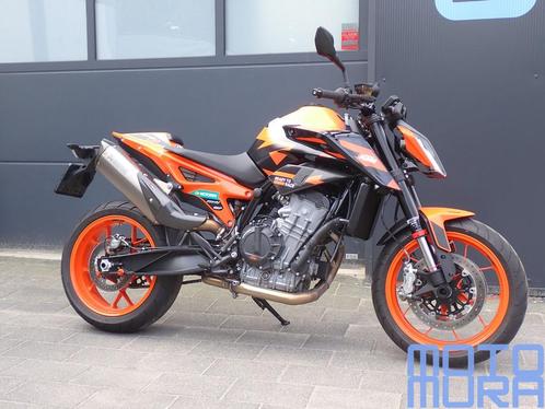 KTM  Duke 890GP met Akrapovic en TomTom, Motoren, Motoren | KTM, Bedrijf, Naked bike
