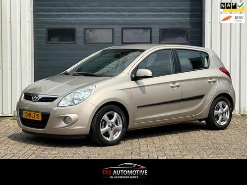 Hyundai I20 1.4i i-Motion 2e EIG / AUTOMAAT / NAVI / AIRCO, Auto's, Hyundai, Te koop, i20, ABS, Airbags, Airconditioning, Bluetooth