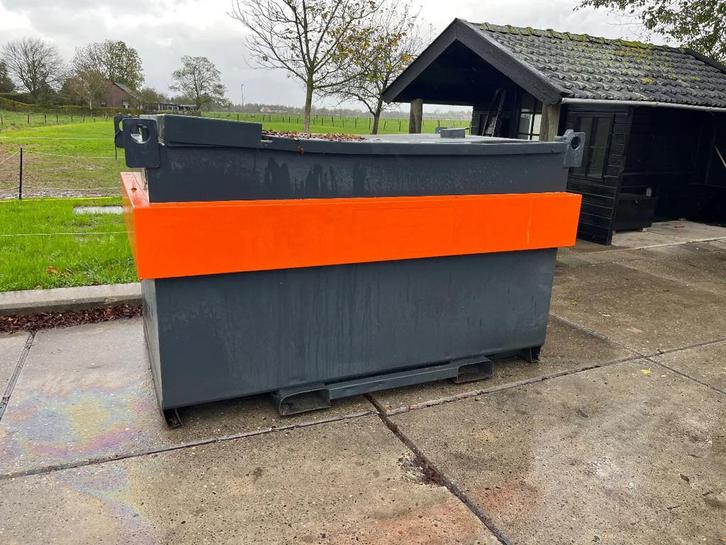 Kiwa IBC Steenbergen 3000 liter diesel tank, Zakelijke goederen, Machines en Bouw | Pompen en Compressoren