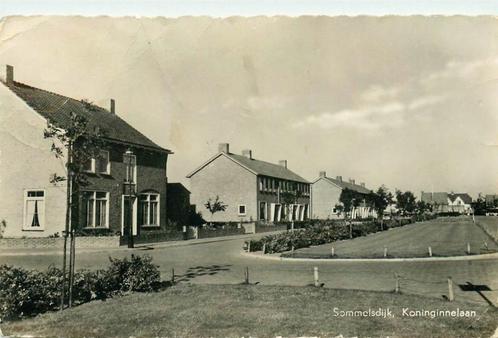 (304-050-031) Sommelsdijk Koninginnelaan, Verzamelen, Ansichtkaarten | Nederland, Zuid-Holland, Verzenden