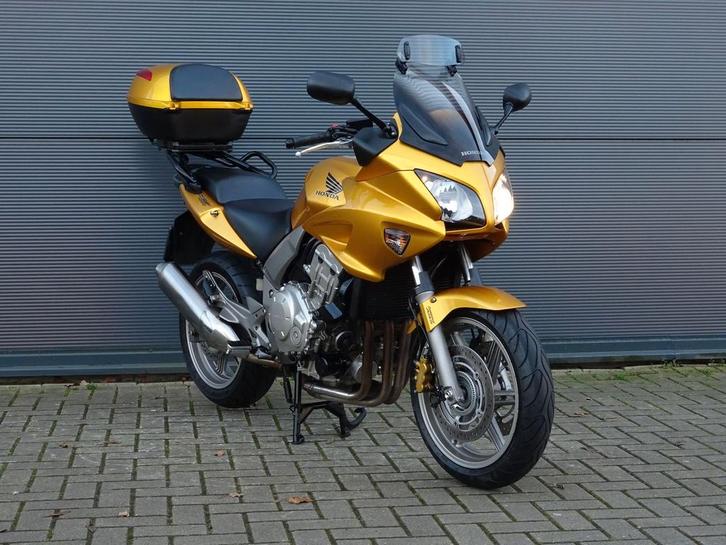 HONDA CBF 1000 A 2008 ZGAN weinig KM CBF1000 ABS, Motoren, Motoren | Honda, Bedrijf, Toermotor, meer dan 35 kW, 4 cilinders, Motorrijbewijs A