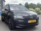 Skoda Karoq 1.5 TSI Sportl. Bus. CARPLAY-PANO-STOELVERW-CRUI, 65 €/maand, 4 cilinders, Zwart, Karoq