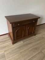 Antiek kastje voor tv of in de gang, Antiek en Kunst, Antiek | Meubels | Kasten, Ophalen