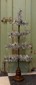 Vintage kerstboompje model Feathertree van oude materialen., Diversen, Kerst, Ophalen of Verzenden