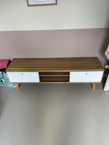 TV meubel (160x40x50)