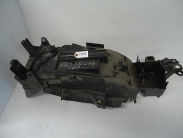 CBR1100XX 1999 - 2006 Honda Batterijbak D1-11140 beschikbaar voor biedingen