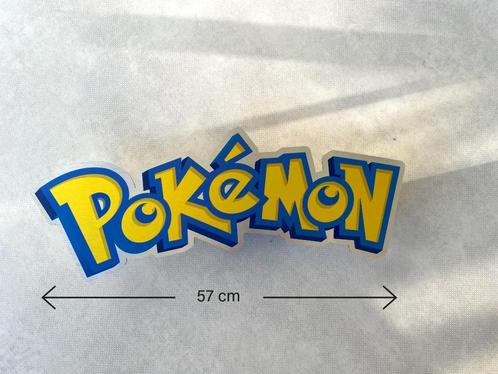 Reclamebord Pokemon logo 57x23cm aluminium, Verzamelen, Merken en Reclamevoorwerpen, Nieuw, Reclamebord, Verzenden