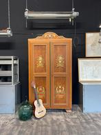 Vintage kledingkast,handgeschilderde kast,houten meidenkast, Antiek en Kunst, Ophalen of Verzenden