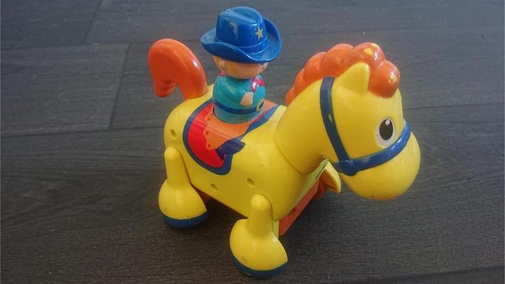 Cowboy en bewegend paard (met geluid), Kinderen en Baby's, Speelgoed | Hobbelfiguren, Gebruikt, Ophalen of Verzenden