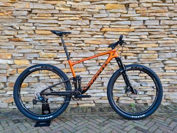 nieuwe Giant Anthem Advanced Pro 3 XL fully carbon -1000eu