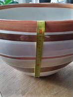 Grote bloempot met Strepen, Ophalen, Porselein of Keramiek, Schaal, Rond