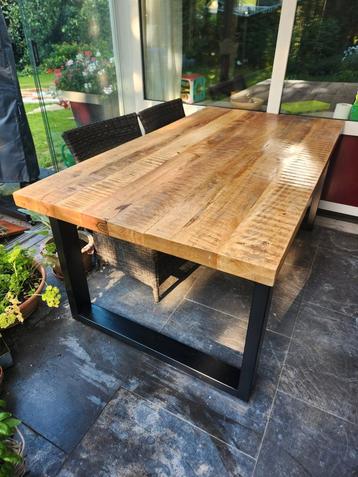 Eetkamertafel Trevor - mangohout - 78x180x100 cm

 beschikbaar voor biedingen